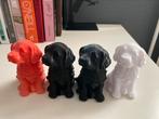 4 petits chiens plastique noir/gris/blanc/rouge, Neuf