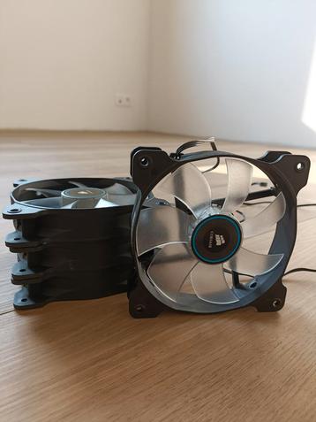 Corsair SP120 fans met blauwe LED's 4X beschikbaar voor biedingen