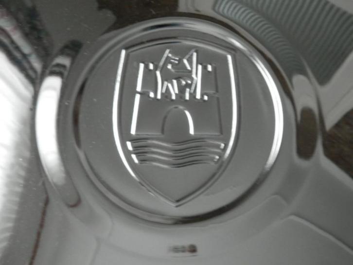 Wieldop/wieldeksel VW Kever met Wolfsburglogo, Auto diversen, Wieldoppen, Nieuw, Ophalen