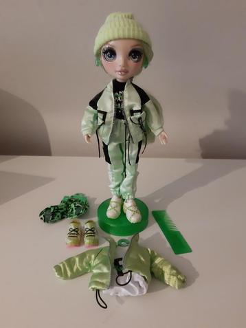 Rainbow High pop - Groen beschikbaar voor biedingen