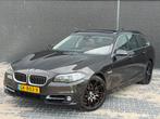 BMW 5-SERIE 520d M-Sport PANO Xenon Leder Navi, Auto's, Automaat, Leder, Bedrijf, 5 deurs