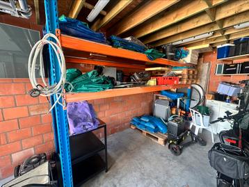 Palletstelling met mdf leggers beschikbaar voor biedingen