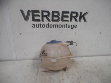 KOELVLOEISTOF RESERVOIR Volkswagen Fox (5Z) (6q0121407) beschikbaar voor biedingen