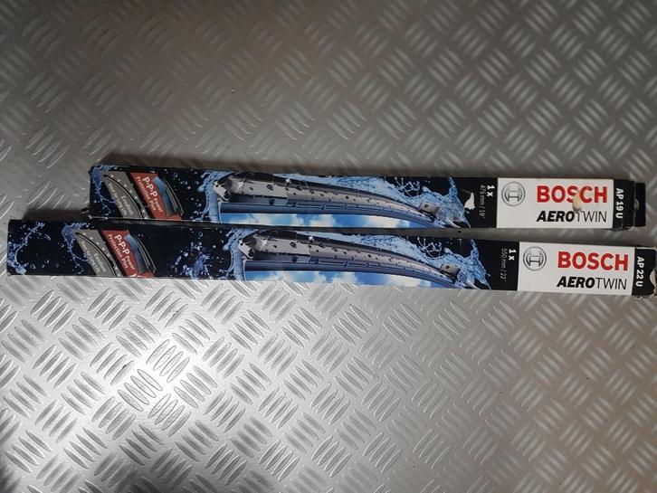 2 balais d'essuie-glace Bosch Aero Twin AP 19 U - AP 22 U, Auto-onderdelen, Ruiten en Toebehoren, Nieuw, Ophalen