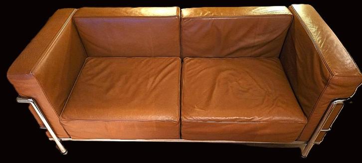 Replica CORBUSIER LC2-tweezitsbank cognac, Antiek en Kunst, Antiek | Meubels | Stoelen en Sofa's, Ophalen