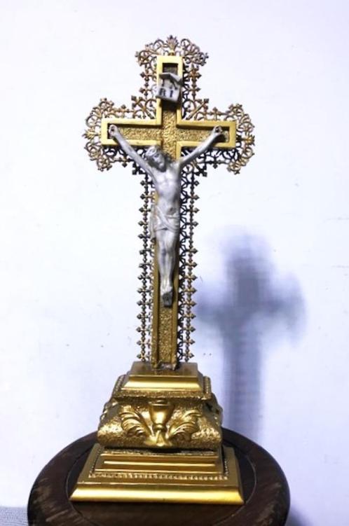 Kruis Christus Goud Crucifix biscuit Antiek H40😍💑🙏🤗, Antiek en Kunst, Antiek | Religieuze voorwerpen, Ophalen of Verzenden