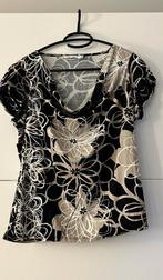 Lola & Liza T-shirt met korte mouwen en bloemenprint, Kleding | Dames, T-shirts, Lola & Liza, Beige, Maat 46/48 (XL) of groter