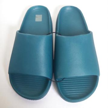 Heren slippers effen groen 42 beschikbaar voor biedingen