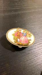 Magnifique ancien pilulier en porcelaine, Ophalen of Verzenden