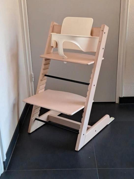 Stokke Tripp Trapp babyset wit, Kinderen en Baby's, Kinderstoelen, Zo goed als nieuw, Stoelverkleiner, Ophalen