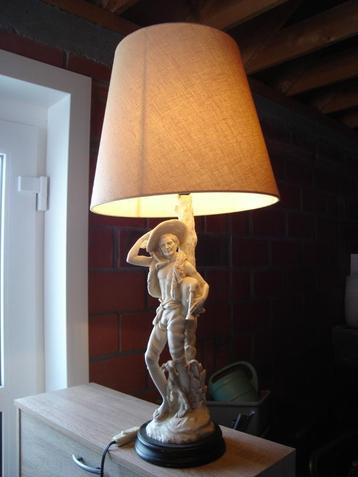 lamp beschikbaar voor biedingen