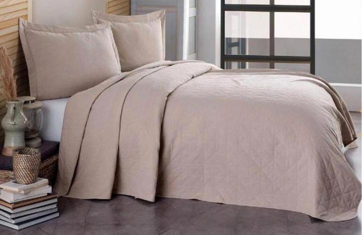 Bedsprei met kussenslopen, Huis en Inrichting, Slaapkamer | Beddengoed, Nieuw, Ophalen