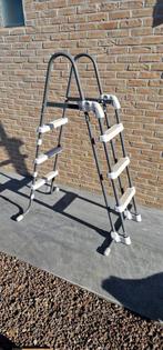 Zwembadladder, Tuin en Terras, Ophalen, Zo goed als nieuw