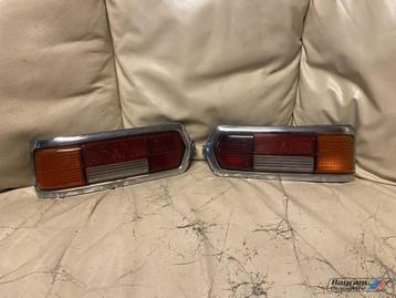 Mercedes W108 achterlichten compleet oldtimer beschikbaar voor biedingen