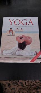 Yoga, theorie en praktijk voor beginners en gevorderden., Boeken, Ophalen of Verzenden, Gelezen