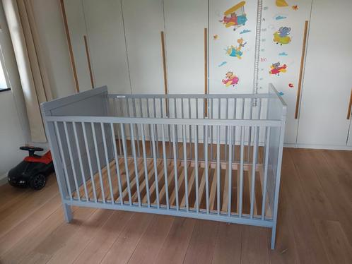 Quax baby bed 80 x 140 met matras, Enfants & Bébés, Berceaux & Lits, Utilisé, Enlèvement ou Envoi