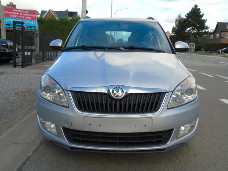 Skoda Fabia 1.6 TDI *12/2010 *Digitale AIRCO *NAVI *EURO 5, Autos, Skoda, Entreprise, Fabia, ABS, Phares directionnels, Air conditionné
