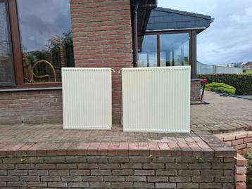  
2 radiateurs  beschikbaar voor biedingen