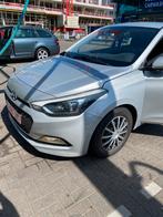 Hyundai i20 diesel euro 6b, Auto's, Hyundai, Stof, 5 deurs, Particulier, Zilver of Grijs