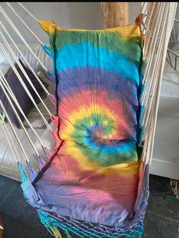 Hangstoel beschikbaar voor biedingen