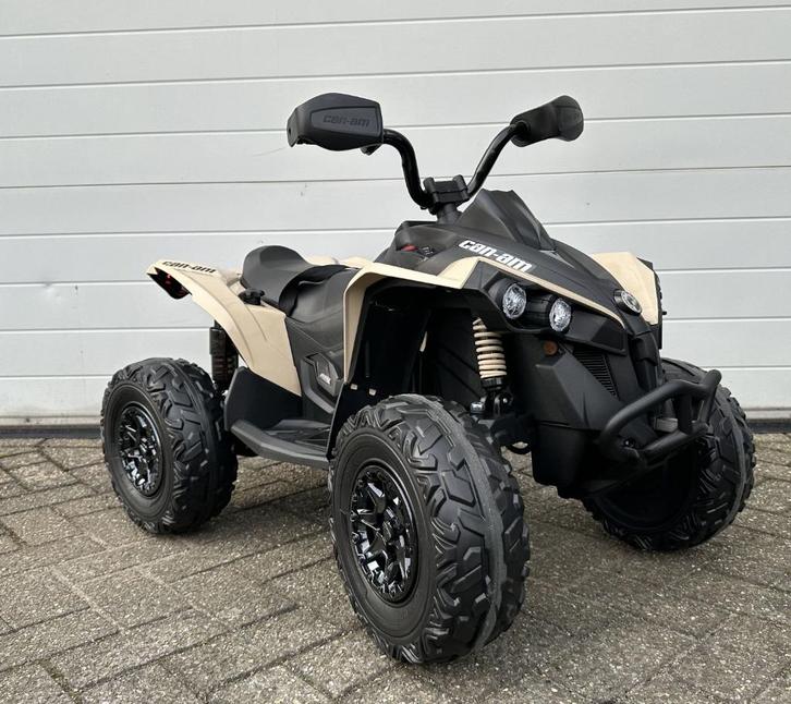 can-am Renegade 12v Quad Khaki – Rubberband - BT - RADIO, Kinderen en Baby's, Speelgoed | Buiten | Accuvoertuigen, Nieuw, Ophalen of Verzenden