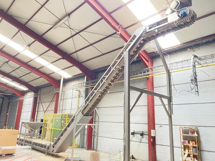 Transportband met vultrechter, Zakelijke goederen, Landbouw | Veevoer, Ophalen