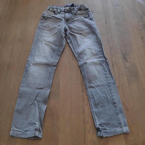 Grijze jeans Urban Wave, Kinderen en Baby's, Kinderkleding | Maat 134, Zo goed als nieuw, Jongen, Ophalen of Verzenden
