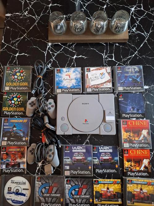 Sony Playstation 1-console + 9 games + 2 controllers + geheu, Games en Spelcomputers, Games | Sony PlayStation 1, Zo goed als nieuw