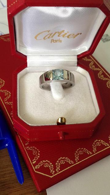 Bague CARTIER TANK Or blanc Aigue-marine. Authentique 