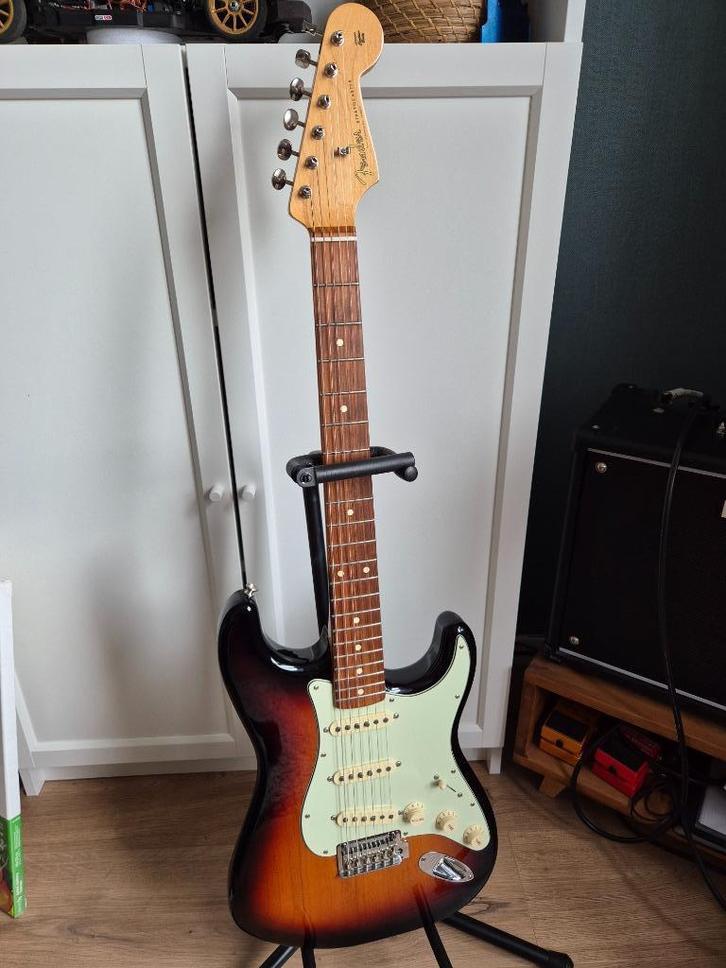 Fender Stratocaster classic player 60s, Muziek en Instrumenten, Snaarinstrumenten | Gitaren | Elektrisch, Zo goed als nieuw, Solid body