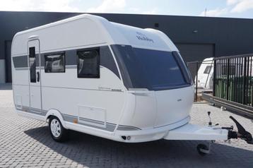 Nieuwe 4pers.Hobby met 2 persoonsbed, treinzit beschikbaar voor biedingen