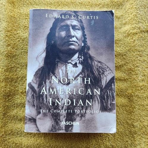 Edward S. Curtis boek 'North American Indian', Boeken, Kunst en Cultuur | Fotografie en Design, Gelezen, Overige onderwerpen, Ophalen of Verzenden