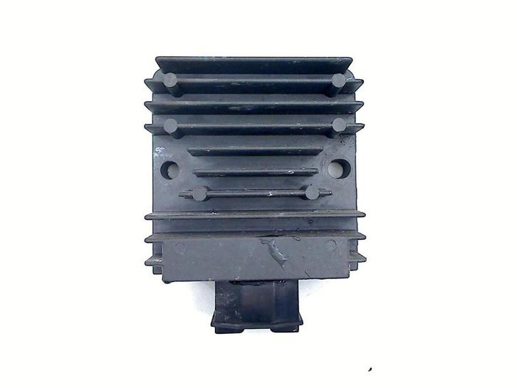 REGULATEUR DE TENSION CBR 250 R 2011-2013 (CBR250 CBR250R), Motos, Pièces | Honda, Utilisé
