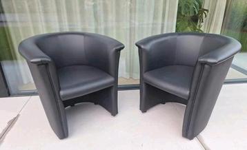 2 zwart lederen kuipzetels in topstaat beschikbaar voor biedingen