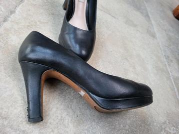 Merk Clarks : zwarte pumps mt 39 (zie foto"s) beschikbaar voor biedingen