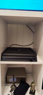 Ps4 pro 4k 1tb, Maison & Meubles, Accessoires pour la Maison | Étagères murales & Rayons de bibliothèque, Comme neuf, Enlèvement ou Envoi