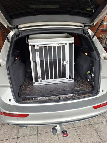  hondenbench,Belgisch product in aluminium  beschikbaar voor biedingen
