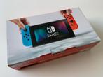 Nintendo Switch met accessoires, Enlèvement, Utilisé, Avec 3 manettes ou plus, Switch Original