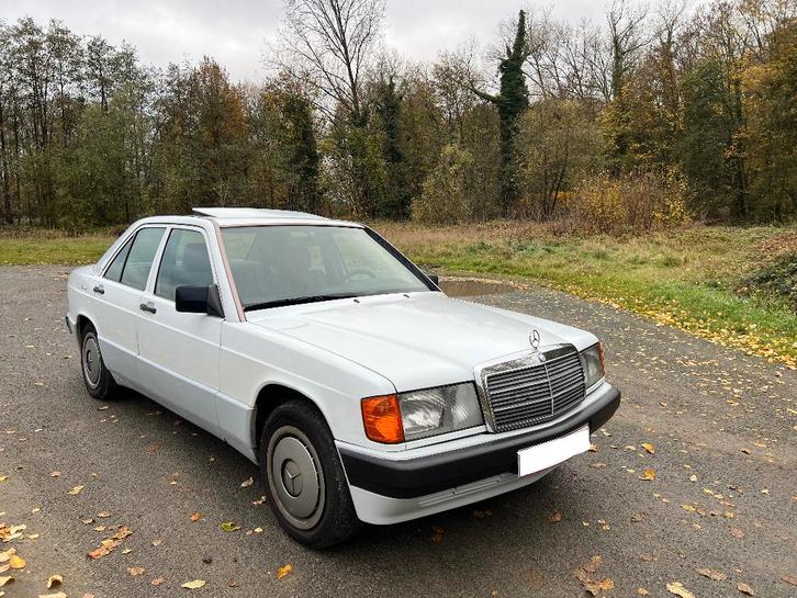 Mercedes 190 diesel 2.0 bouwjaar 1991 274 730 km 190D, Auto's, Mercedes-Benz, Particulier, 190-Serie, ABS, Centrale vergrendeling