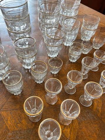Lor de 44 verres Crystal art déco beschikbaar voor biedingen