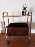 Vintage Brass Magazine Rack or Sidetable with smoked glass, Enlèvement