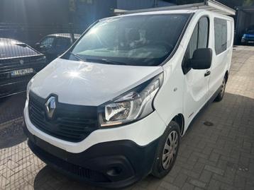 renault trafic dubbel cabine 6 zit, Auto's, Voorwielaandrijving, Stof, 4 cilinders, Renault