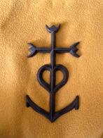Croix de Camargue en fer forgé, Antiquités & Art