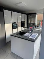 Eiland keuken nieuw toonzaal compleet, Huis en Inrichting, Keuken | Complete keukens, Ophalen, Wit, Greeploos