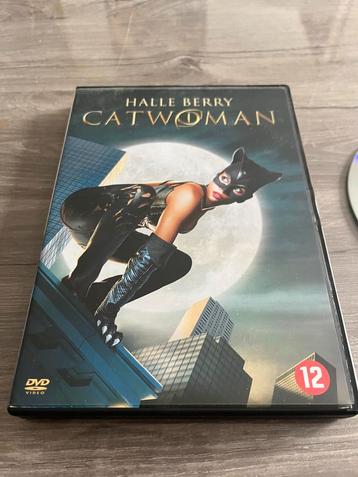 Catwoman beschikbaar voor biedingen