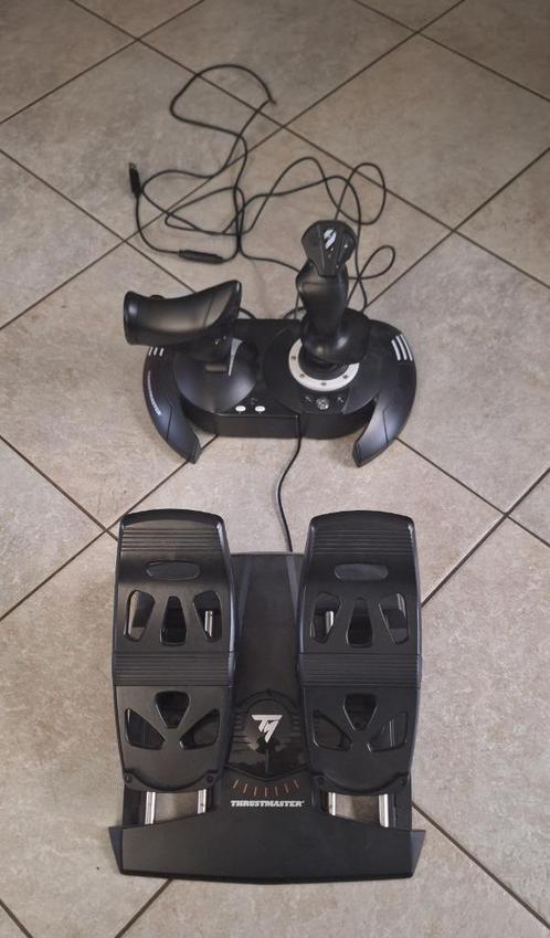 Thrustmaster T.Flight Full Kit X – Manche + Pédales  Xbox PC, Games en Spelcomputers, Spelcomputers | Xbox | Accessoires, Zo goed als nieuw