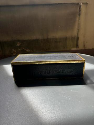 Box croco skin beschikbaar voor biedingen