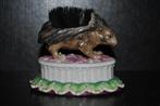 Kleine tafelborstel in de vorm van een egel 19e porceleinen, Ophalen of Verzenden