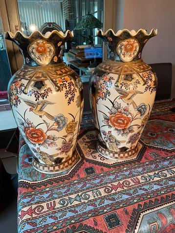Grande paire de vases Satsuma de 48 cm de haut