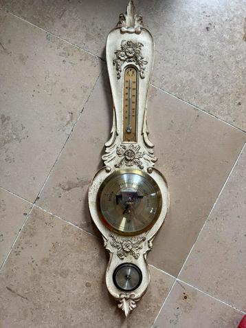 Antieke barometer en hydrometer beschikbaar voor biedingen